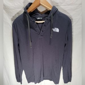 The North Face men's medium lightweight top button Hoodie in great condition.
